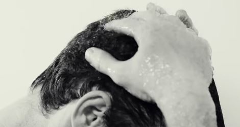 প্রতিদিন গোসল করা কি স্বাস্থ্যকর