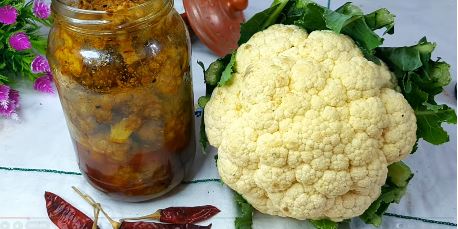 ঘরেই বানান মজাদার ফুলকপির আচার